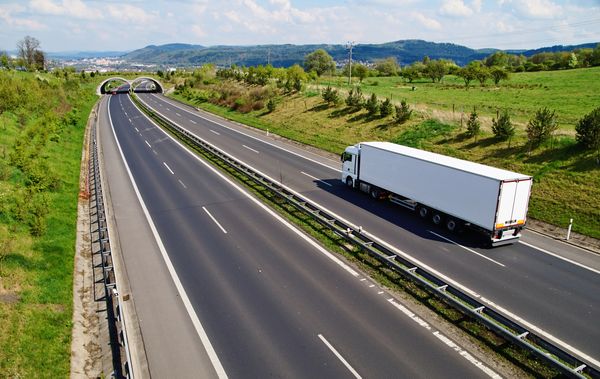 达牛“数字货运·跨年深度分享”暨“第十一届钢铁物流合作论坛网络货运分论坛”在上海成功举办